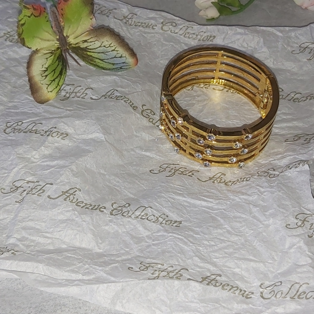 FIFTH Avenue Bangle Cuff with adorning stones